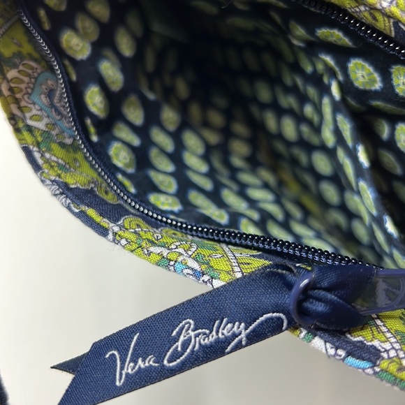 Vera Bradley Hannah In Cambridge Pattern. - Picture 7 of 12